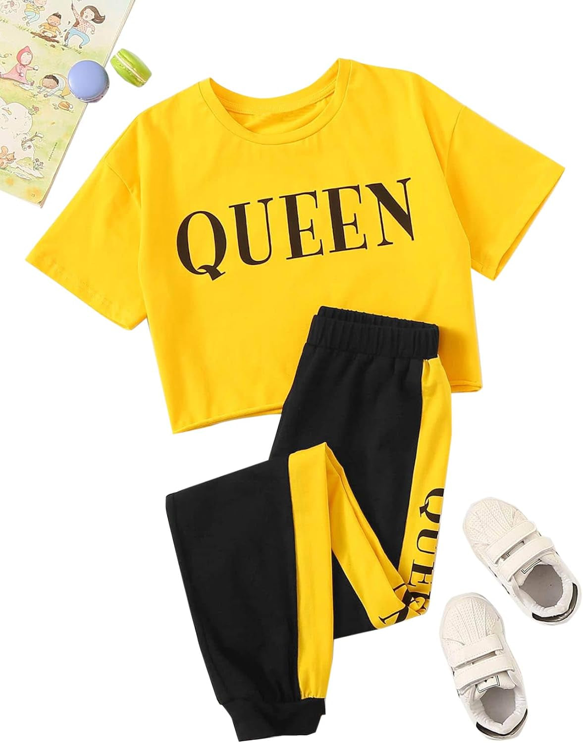 Stylish Girls 2 Piece Letter Graphic Crop Top and Legging Set for Trendy Young Fashionistas