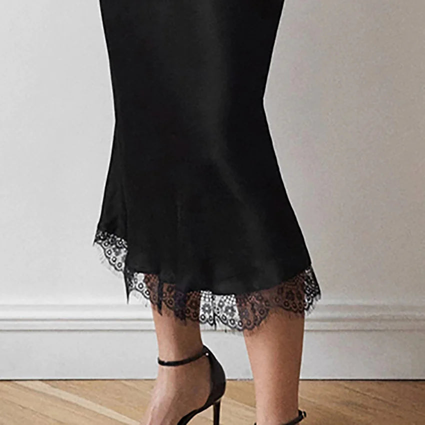 Parisian Elegance - French Lace Stitching Skirt